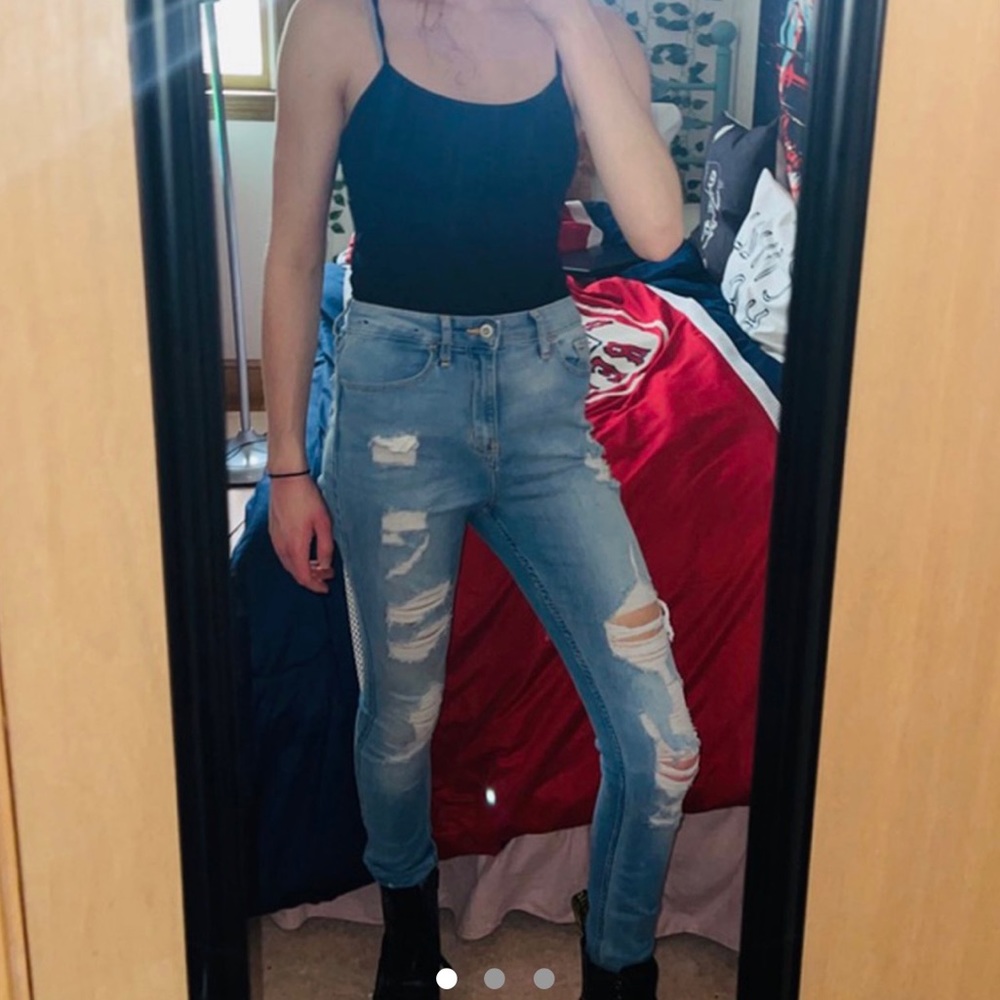 ❌SOLD❌ Hollister jeans